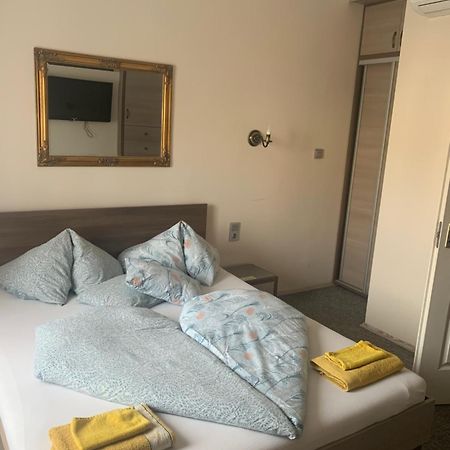 Aradi Vendeghaz Hotell Miskolc Eksteriør bilde