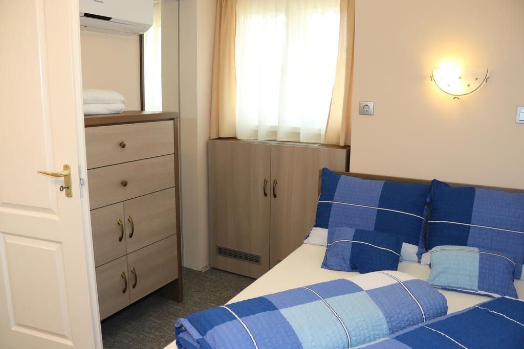 Aradi Vendeghaz Hotell Miskolc Rom bilde